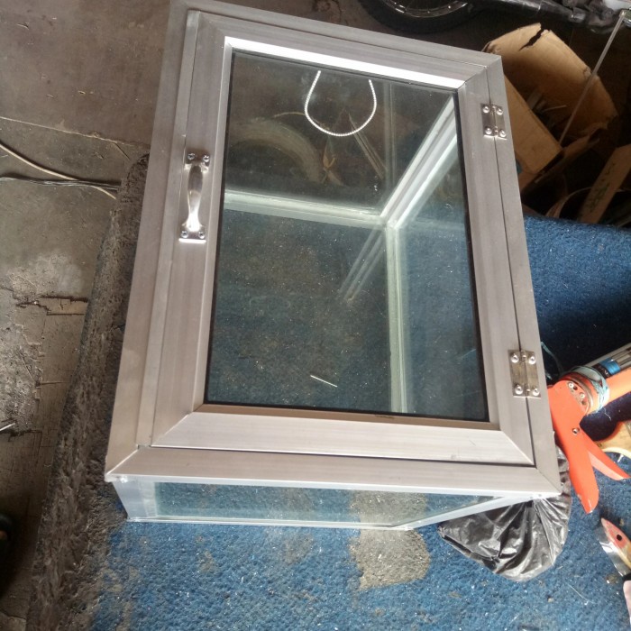 ETALASE KACA ALUMINIUM JUALAN JAMBU KRISTAL BUAH BUAHAN MULTIFUNGSI