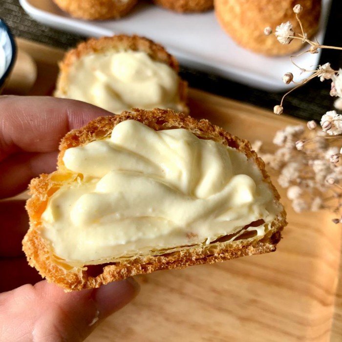 

Craquelin Choux Chouxlala Pastry Kue Soes