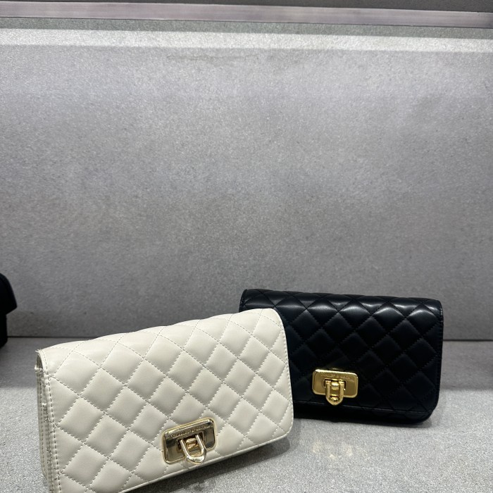 Hot Sale Tas Wanita Selempang Charles&Keith Original Store 205 Original