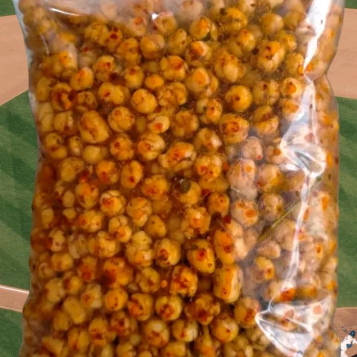 

ET686 Tiktak Pilus Kencur Pedas Daun Jeruk 1kg Tiktak cikur Kering Seblak viral Bandung Instan Food