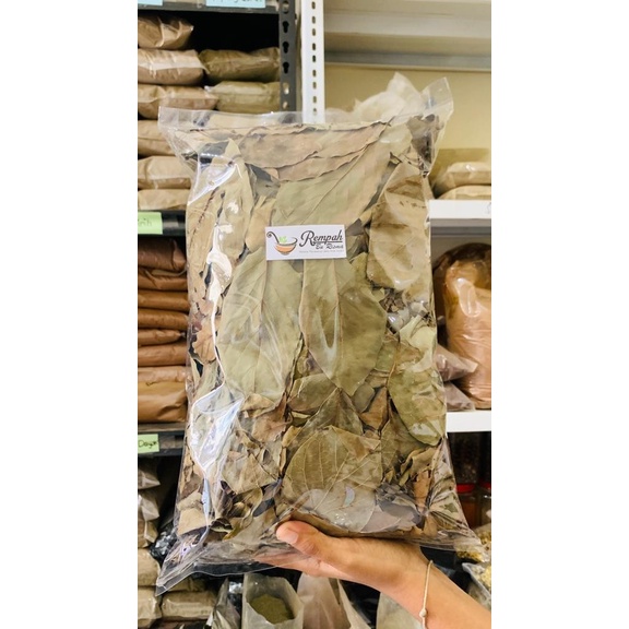 

TERMURAH!! DAUN ALPUKAT KERING 1 KG