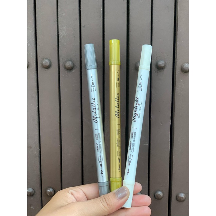 

hanya disini] spidol acrilic marker dual tip chosch satuan ( putih white / emas gold / silver )