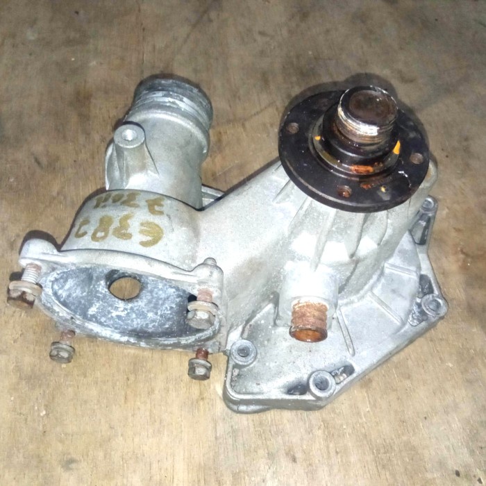 Water Pump Bmw E38 730Il M60 (Bekas)