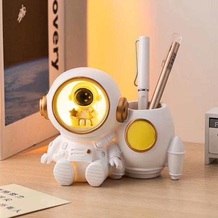 

Ready Tempat Pulpen Meja Dengan Lampu Tidur Kado Ulang Tahun Souvenir Lampu Tidur Meja Lampu
