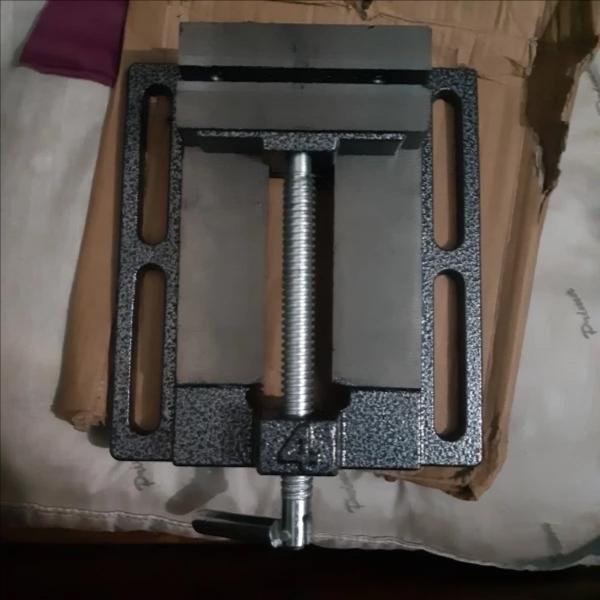 Catok / Ragum / Tanggem Bor Duduk