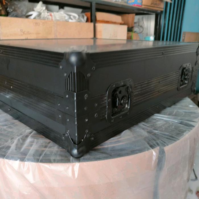 Sudimampir List Alumunium M/U 150Cm Hitam,List Profil U List Hardcase/Flightcase