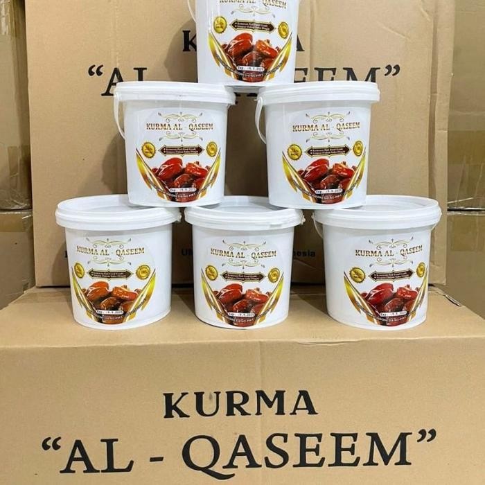 

BisaInstan- Paket 2 Ember Kurma Al Qassem Berkualitas Tinggi 500 Gram per Ember - Snack, Ayam Camilan