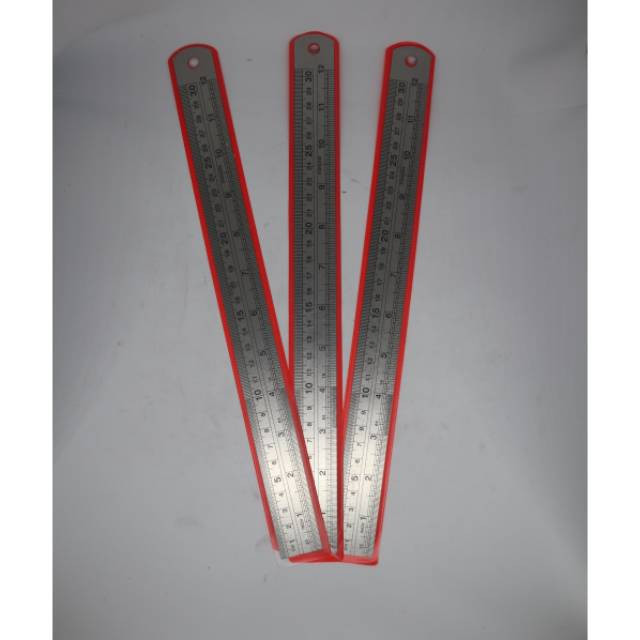 

( 12 Pcs ) Penggaris Besi 30 cm microtop