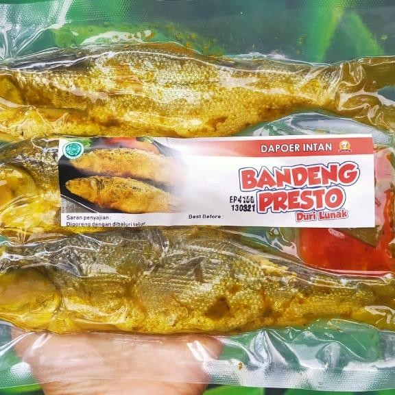 

NewZbgt- Bandeng Presto. Bandeng presto Retno 76 berat 165gr plus SAMBAL