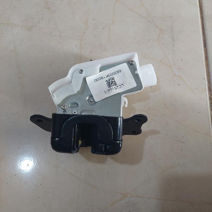 Ready Door Lock Bagasi Innova Reborn 2016 2022 0riginal