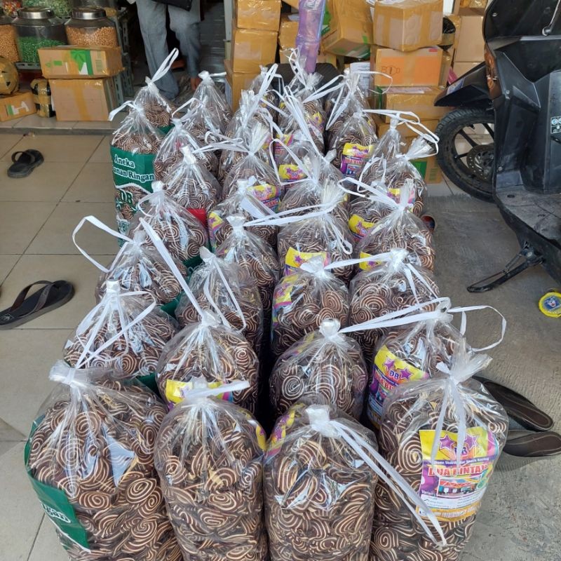 

Sajiandapur 1 Bal 1.5Kg Kuping Gajah Coklat Manis Gurih