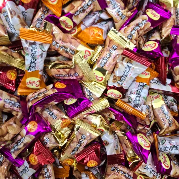 

EatFr3sh- Teng Teng Kacang Imlek / Ting Ting Kacang Imlek 1/2kg 500grm