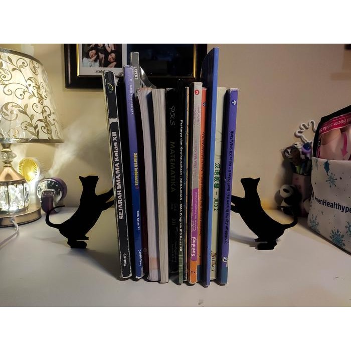 

Book Stand/Bookend/Pembatas Buku/Penahan Buku
