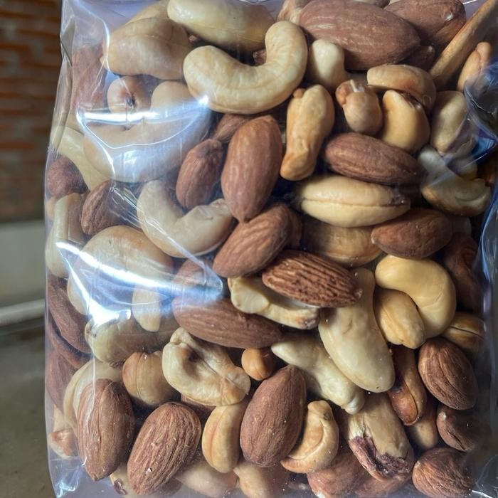 

500gram Mix nut almond panggang kacang mede oven Rendah lemak Cashew kacang metewonogiri mete