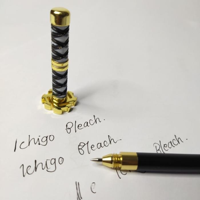 

PROMO..!! PULPEN VIRAL ANIME KARAKTER ICHIGO ALAT TULIS PENA STAND STAINLESS STEEL PANJANG 20 CM