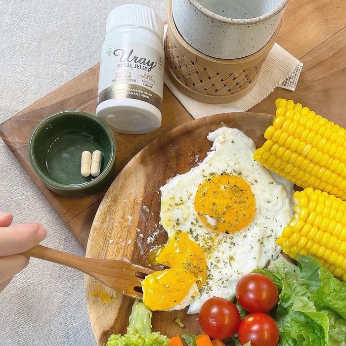 

Madu Uray - Urai Raw Honey Royal Jelly Murni Dari Ratu Lebah Hutan Nusantara Asli Original Enak