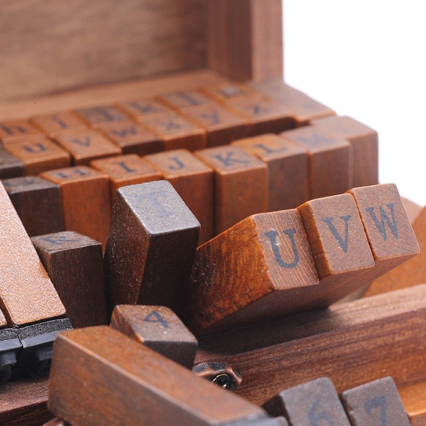 Purvisco - 70Pcs Cap Stampel Huruf Alfabet Dan Angka Kayu Alphabet Stamp Dengan Kotak Alat Ketok
