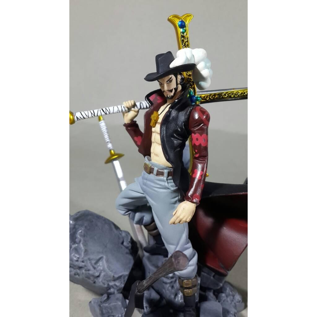 sale mainan action figure one piece mihawk statue