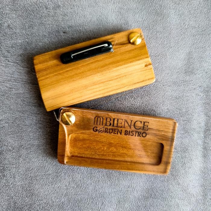 

Ready- Papan Nama Dada Magnet Logo Name Tag Logo Kayu Pin Tag Nama Cafe