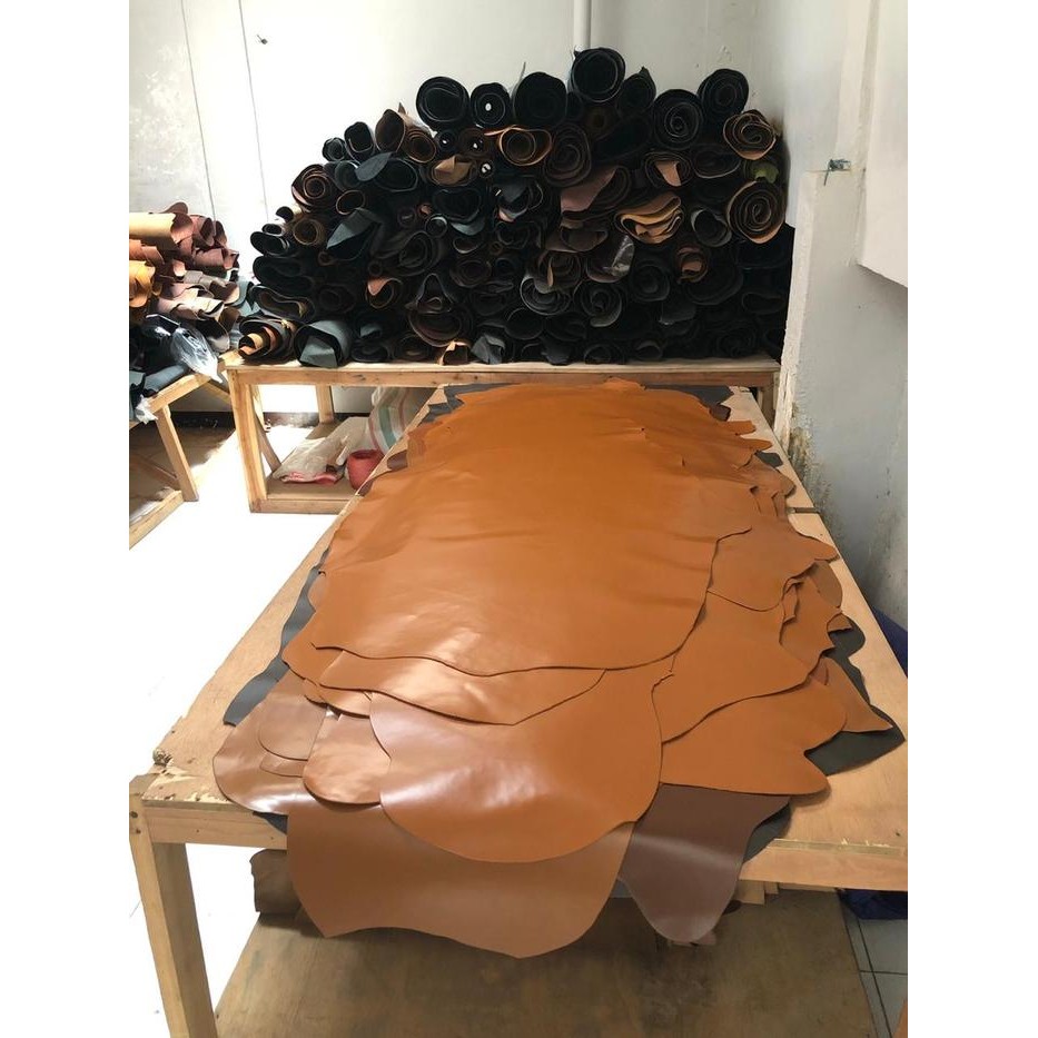 

Promo Gantungan Id Card Holder Name Tag Kulit Lanyard + Capitan Tbk