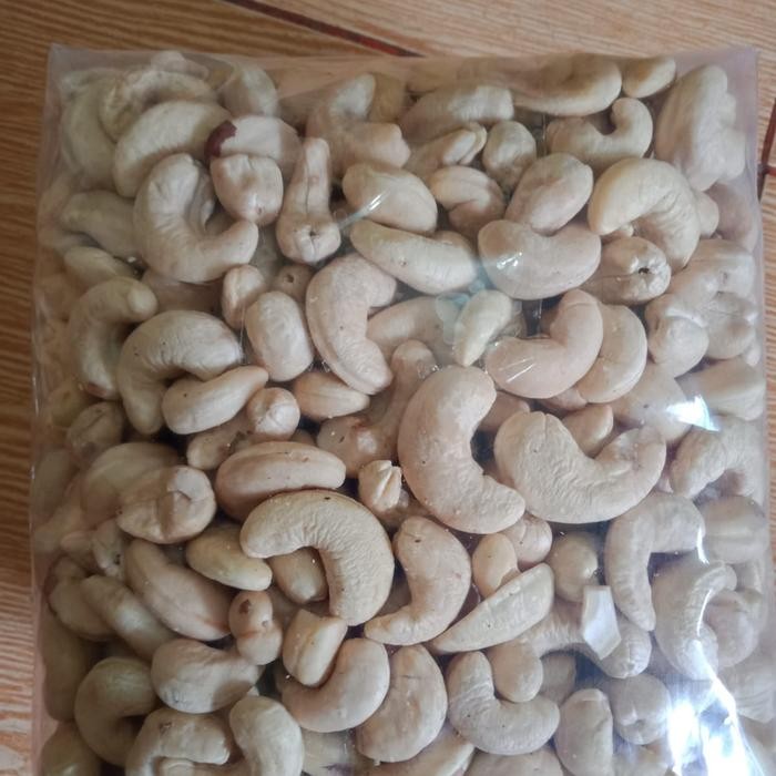 

PastikanTerjaminMutunya- kacang mede mentah 1kg utuh