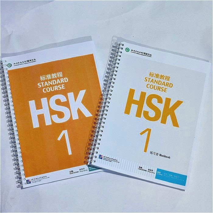 

Buku HSK 1 Standard Course Teksbook Workbook (Buku cetak & Buku Latihan) - 1 Set