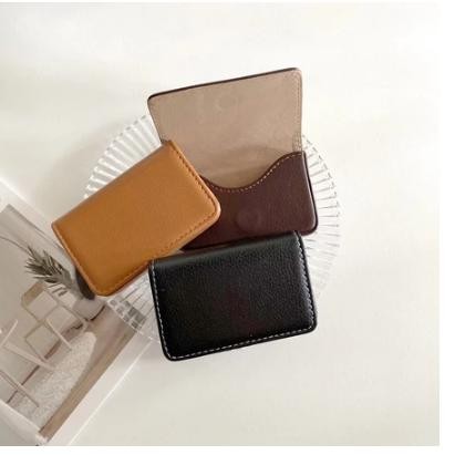 

CARDHOLDER LEATHER BUSINESS CARD