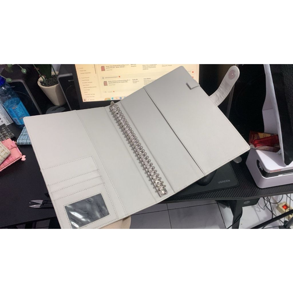 

[READY] Harmoni - Binder Polos Eksklusif-B5 26 Ring - Agenda Polos B5 - Binder bahan kulit premium