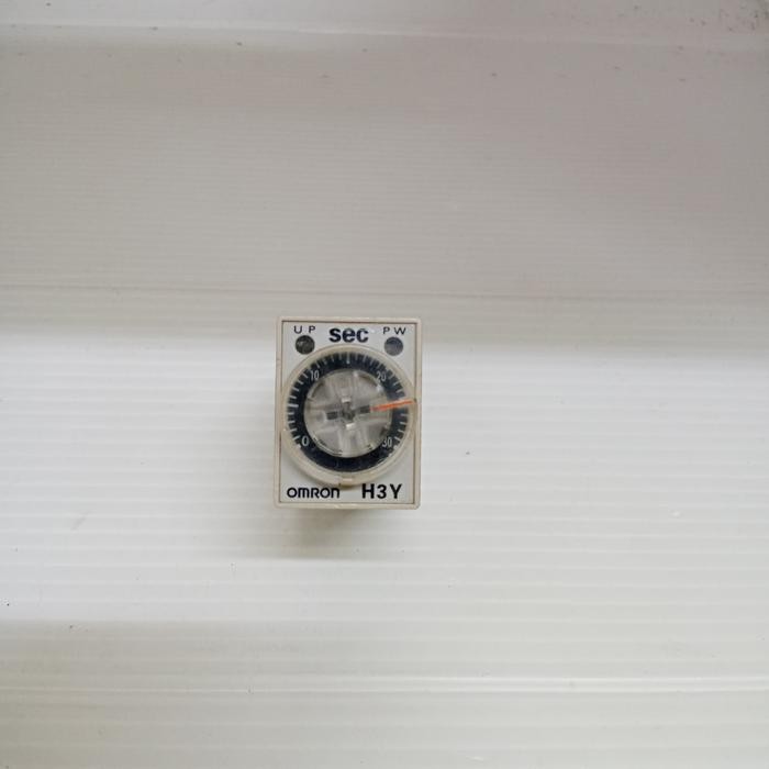 TIMER OMRON H3Y-4 24V DC