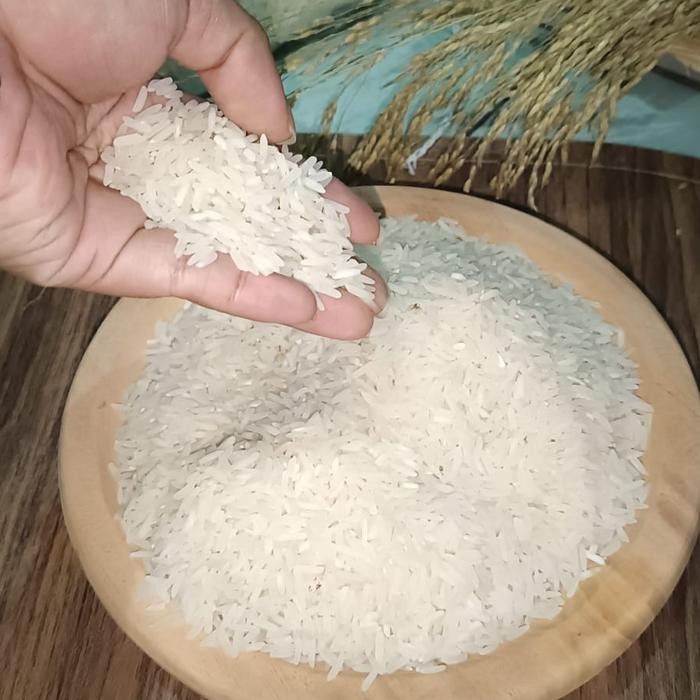 

Terlaris- Beras Rojolele Super 5 Kg