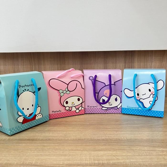 

Pesta- Paper Bag Goodie Bag Pembungkus Hadiah Cinamoroll Bahan Kuat + Tali
