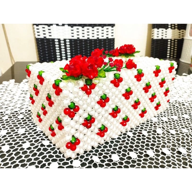 Kotak Tisu Manik Manik Acrilik + Tisu Paseo