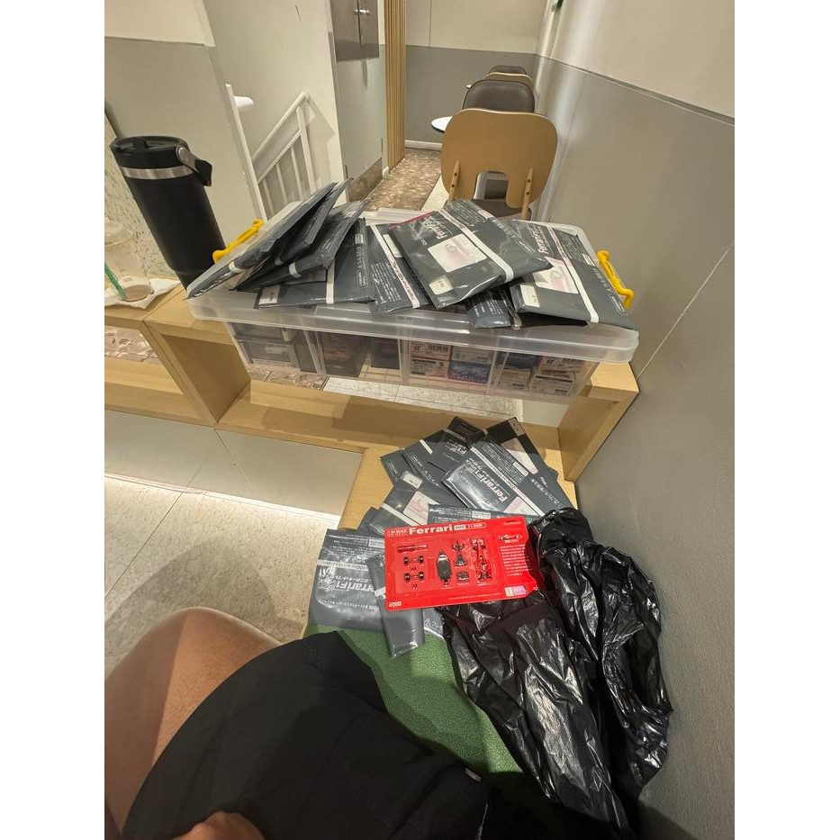 Diecast 1/64 Ferrari Dydo Kyosho Metal Karet Original