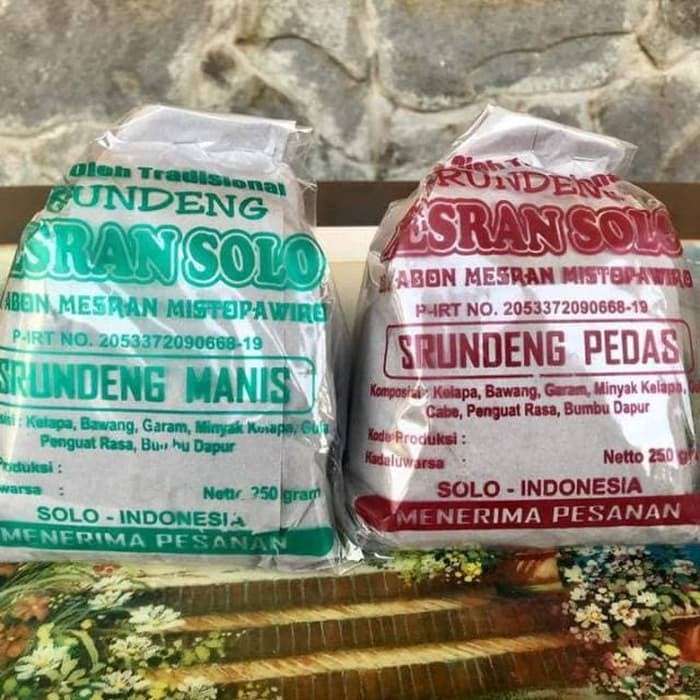 

Serundeng Mesran Solo Manis / Pedas 250g
