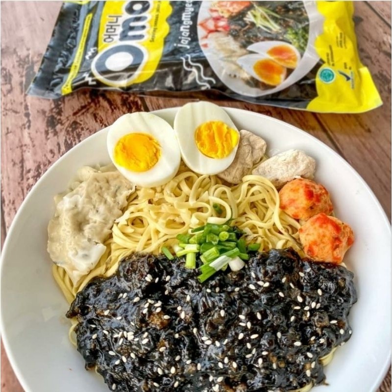 

Restokobar Omoni Jajangmyeon Korea Ayam Sapi Frozen Food / Mie Hitam Jumbo Frosen