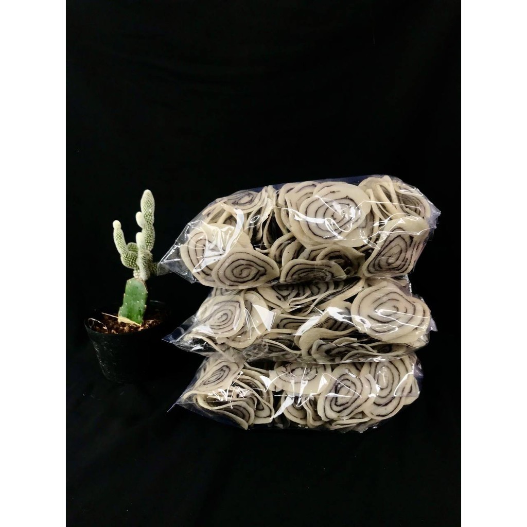 

Restokobar Kripik Ketan 300Gram / Kripik Ketan Kelapa Asli / Kuping Gajah Asin Asli