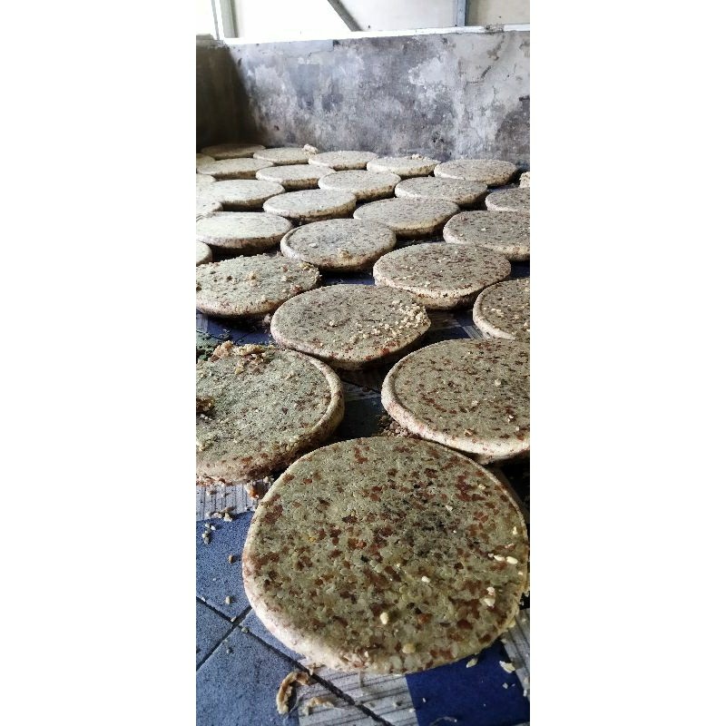 

Eumsig Bungkil Kacang Tanah Asli Untuk Bahan Dasar Oncom 900Gr