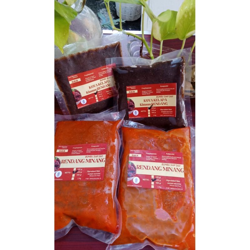 

Sega Tungtung Paket Bumbu Rendang Khas Minang Komplit Dengan Koya Kelapa Sangrai