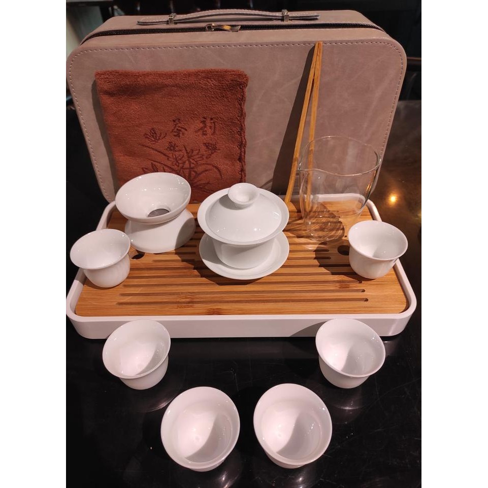 

Chinese Tea Set Keramik With Travel Bag