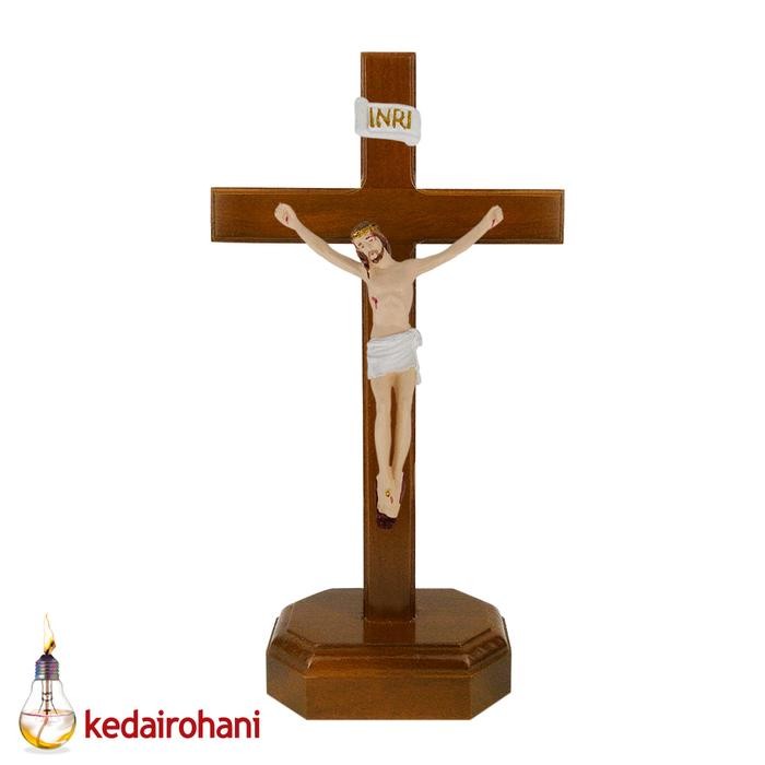 Salib Duduk Kayu Jati Patung Corpus Tubuh Yesus Inri 23 Cm Kain Putih