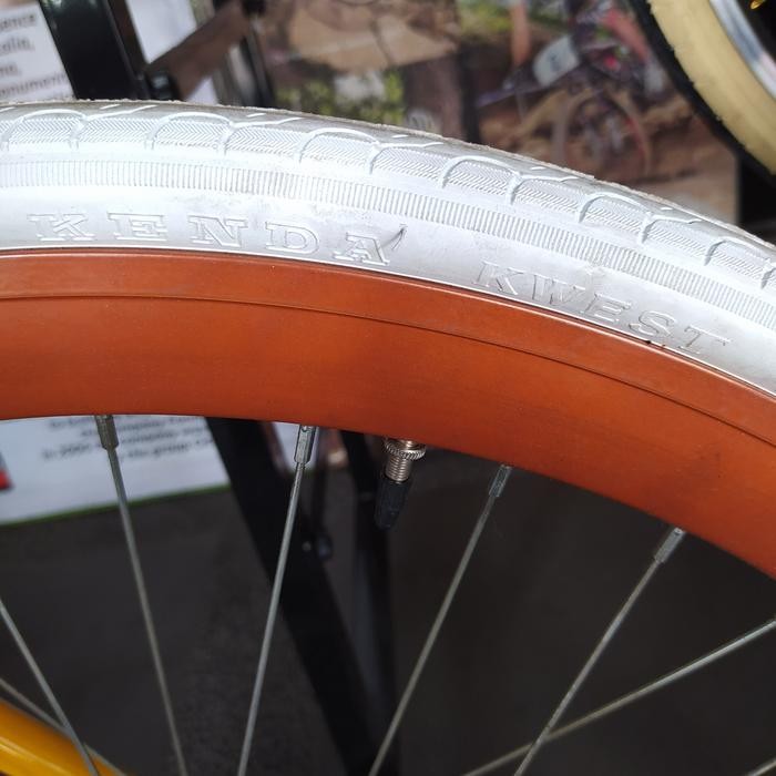 Ban Luar Kenda Kwest 700X28 Putih Original Made In Taiwan Bukan Lokal #Gratisongkir #Sale #Discount