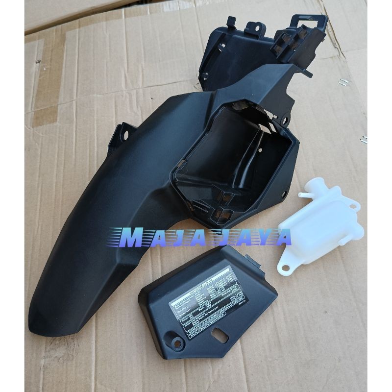 HUGGER SPAKBOR KOLONG VARIO 150 VARIO 125 VIETNAM HITAM DOFF