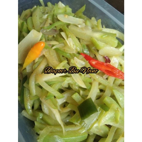 

Konter Makanan Tumis Labu Siam Untuk Porsi 5 Orang Siap Makan.