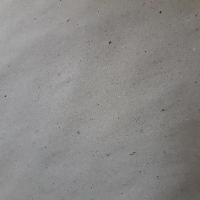 

KERTAS BURAM BUREM KORAN 32X45 UNTUK BUNGKUS NASI PADANG 10KG