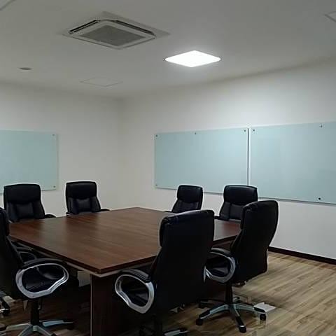 

Bricks - Papan Tulis Kaca 120X240Cm Untuk Ruang Meeting Harga