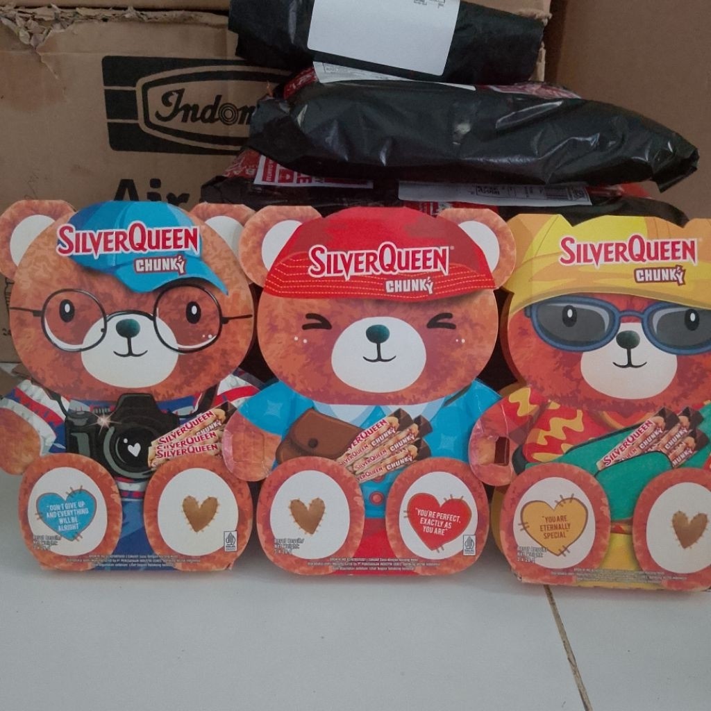 

Andrianbijaksana Silverqueen Chunky Bar Coklat Beruang Isi 3 X 26Gr