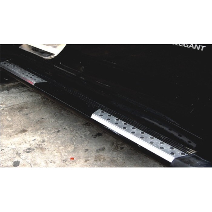 Paling Laris Foot Step / Injakan Samping Rush / Terios