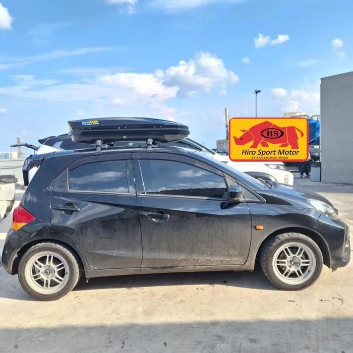 Laris Paket Roof Box Hirorack Slim 360Liter + Cross Bar Otorack Jepit Body Brio