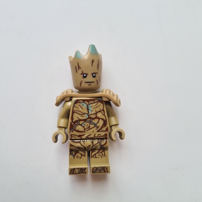 ..... Lego Marvel The Groot Minifigure