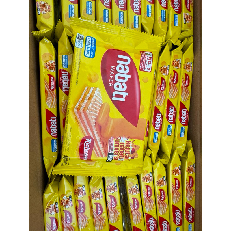 

Lovely Back - 1 Karton wafer nabati 2000 isi 60 bungkus